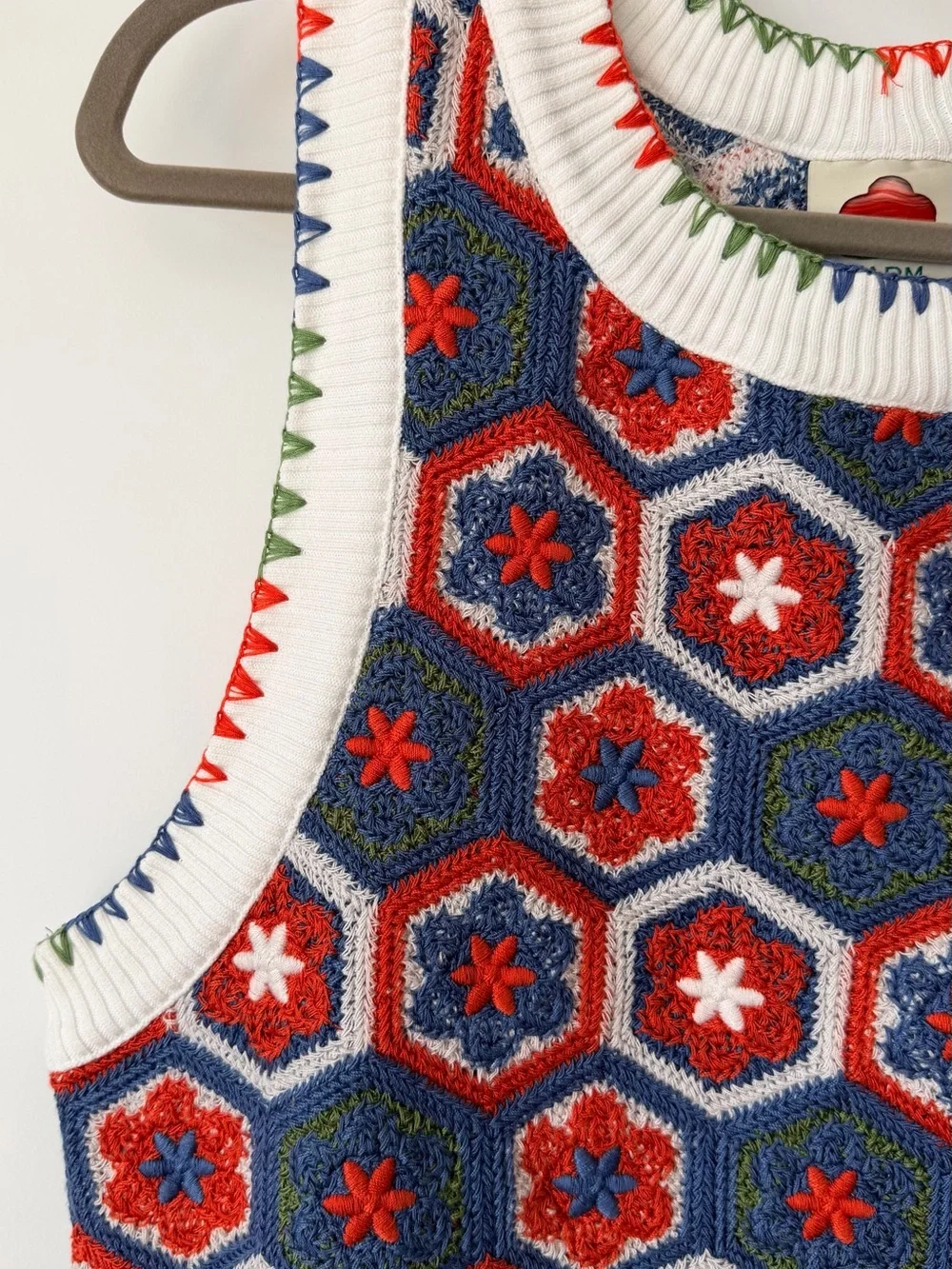 FARM RIO CROCHET VEST - Picture 5 of 11